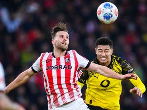 Freiburg Vs Dortmund Selesai 1-1, Bellingham Dikartu Merah