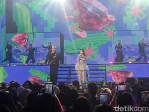 Video: Duet ZAYYAN XODIAC-Ayu Ting Ting di HUT ke-24 Transmedia