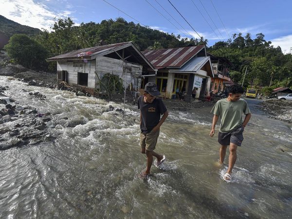 Pascabanjir Bandang, Warga Malalo Kembali Menata Kehidupan