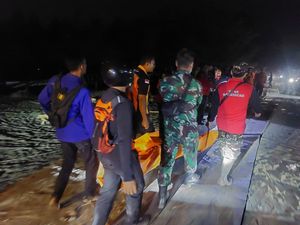 Dihantam Ombak Saat Mancing, Warga Dondong Ditemukan Tewas di Pantai Menganti