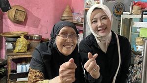 Momen Atalia Praratya Jajan Kerupuk hingga Blusukan ke Pasar Cihapit