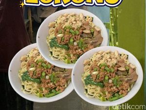 Video 55 Tahun di Lorong Sempit, Bakmi Ini Jadi Incaran di Pasar Jatinegara