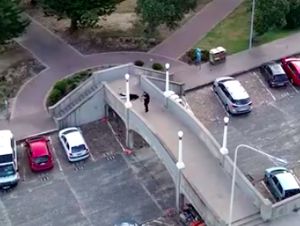 Video Detik-detik 2 Pelaku Penembakan di Australia Dilumpuhkan