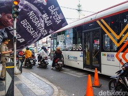 BMKG Ungkap Penyebab Angin Kencang di Jakarta, Diprediksi Sampai 21 Desember