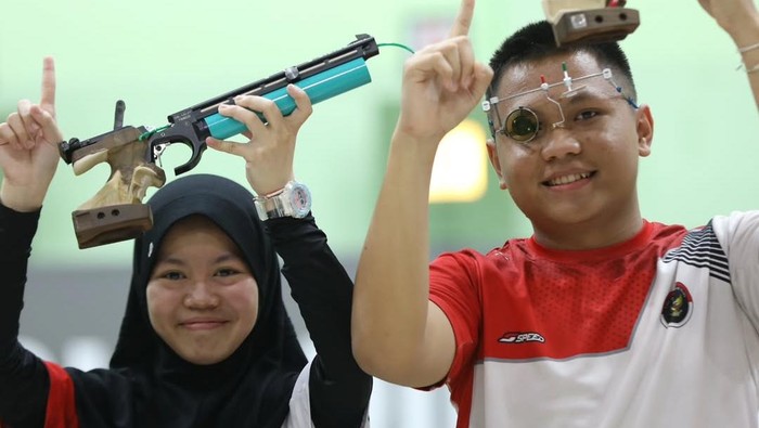 Arista Putri Darmoyo dan Iqbal Raia Prabowo sumbang medali emas SEA Games 2025. (Foto: dok. Instagram/@aristadrmy)