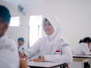 Anisa Rasakan Jembatan Toleransi Lintas Agama di Sekolah Rakyat Kupang