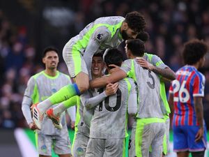 City Tempel Ketat Arsenal di Puncak Klasemen