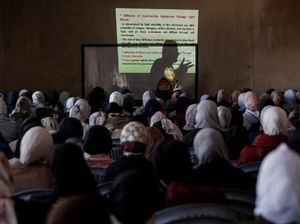 Universitas Islam Gaza Kembali Dibuka di Tengah Reruntuhan Perang
