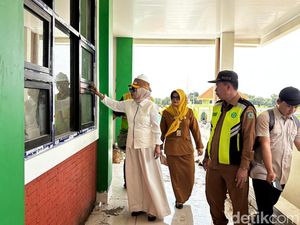 Sidak SMPN 2 Prambon, Wabup Mimik Geram Temukan Proyek Bermasalah