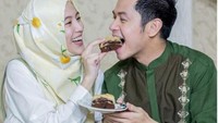 Romantisnya Alyssa Soebandono dan Dude Harlino Saat Cicip Dessert