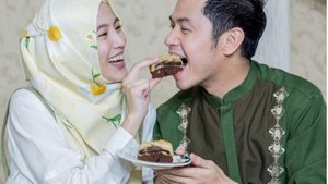 Romantisnya Alyssa Soebandono dan Dude Harlino Saat Cicip Dessert