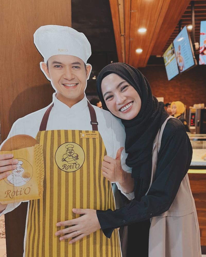 Alyssa Soebandono dan Dude Harlino.