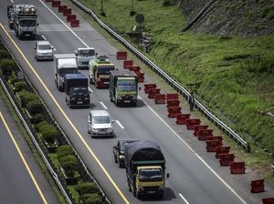 Puncak Mudik Nataru, Kakorlantas Ingatkan Truk Sumbu 3 Dilarang Lewat Tol