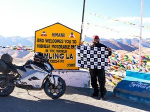 Motor Listrik Digeber 100 Ribu Km dalam 17 Bulan, Begini Kondisi Baterainya