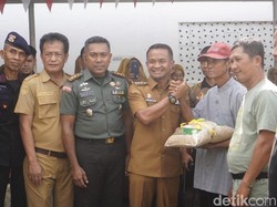 Bupati Bone Salurkan Bantuan 35.125 Kg Benih Padi untuk Petani