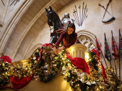 Kastil Windsor Bersolek Sambut Natal, Tradisi Meriah di Kediaman Kerajaan