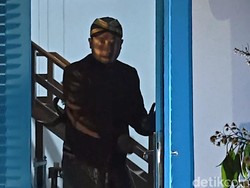 Momen Fadli Zon Disambut Paku Buwono XIV Mangkubumi di Pintu Sanggabuwono