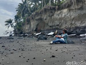 Lahan Warga di Pesisir Lombok Timur Terancam Tergerus Abrasi