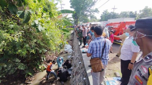 Geger Penemuan Jenazah Wanita di Sungai Pasuruan