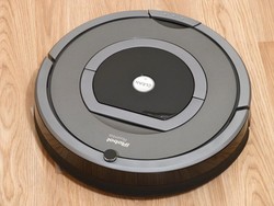 Raksasa Penyedot Debu Roomba Bangkrut Ditumbangkan China
