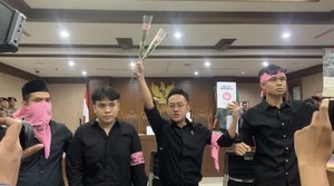 Video: Suasana Ricuh Jelang Sidang Delpedro cs di PN Jakpus