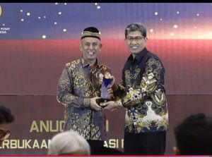 Unhas Raih Predikat Badan Publik Informatif dari KIP RI