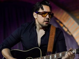 Lirik Lagu Segalanya Itu Kamu dari David Bayu, Lengkap Maknanya