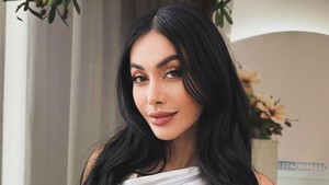 Sikap Denada Hadapi Gugatan Pria Banyuwangi Ngaku Anak yang Ditelantarkan