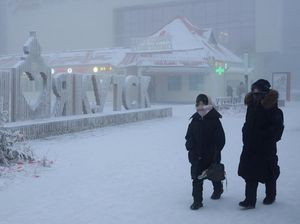 Hiruk Pikuk Warga Yakutsk Saat Diterpa Suhu Minus 45 Derajat Celsius
