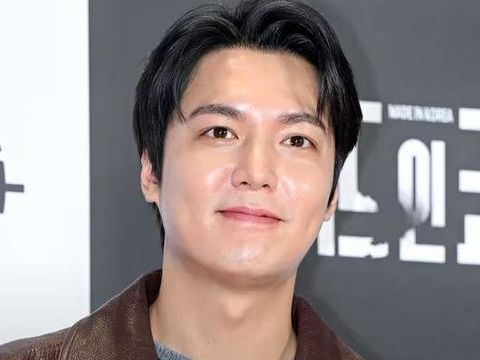 Penampilan Lee Min Ho