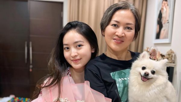 Foto Kejutan Ultah ke-27 Natasha Wilona, Masih Pakai Piyama & Tanpa Makeup