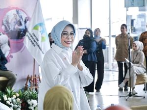 Peringati Hari Ibu ke-97, Fatma Saifullah Yusuf Bakti Sosial di Muara Angke