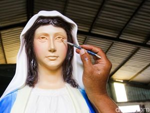 Pesanan Patung Rohani Meningkat Jelang Natal