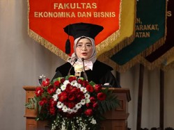Saat S1 Pernah Ber-IPK 2,97, Kini Jadi Guru Besar UGM