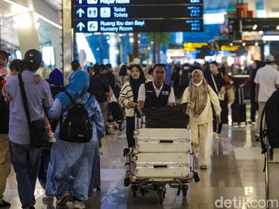 Puncak Penumpang Pesawat Jelang Natal Diperkirakan pada 20 Desember