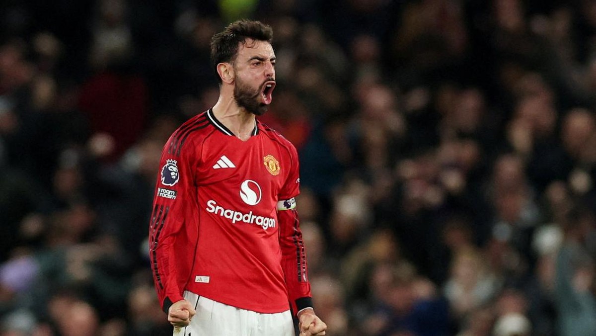 Bruno Fernandes menjadi pembeda saat Manchester United menang atas Aston Villa. (Foto: REUTERS/Phil Noble