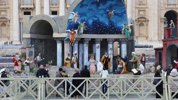 Adegan Kelahiran Yesus Karya Italia Dipamerkan di Vatikan Jelang Natal