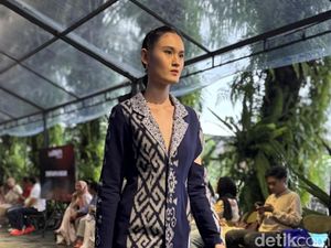 Ketika Wastra Bertemu Siluet Modern & Kilau Mewah di Bali Fashion Trend 2025