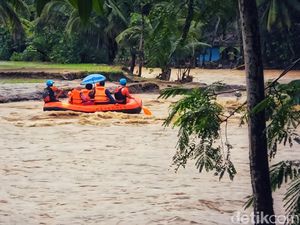 Bertaruh Nyawa Membelah Arus Cidadap demi Selamatkan 38 Warga