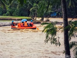 Bertaruh Nyawa Membelah Arus Cidadap demi Selamatkan 38 Warga