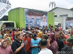 Dari Madura untuk Aceh, Haji Her Kirim 7 Mobil Box Bantuan Bencana