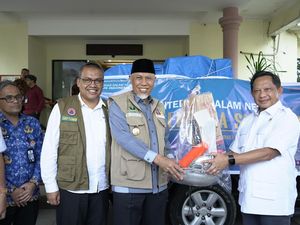 Mendagri Bantu Korban Bencana Sumbar, Ada Alat Masak-Kebutuhan Bayi