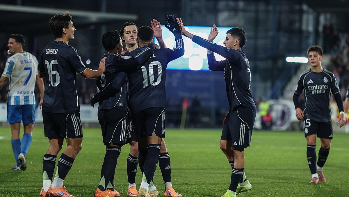 Kylian Mbappe (10) merayakan golnya ke gawang Talavera. Foto: Europa Press via Getty Images/Europa Press Sports