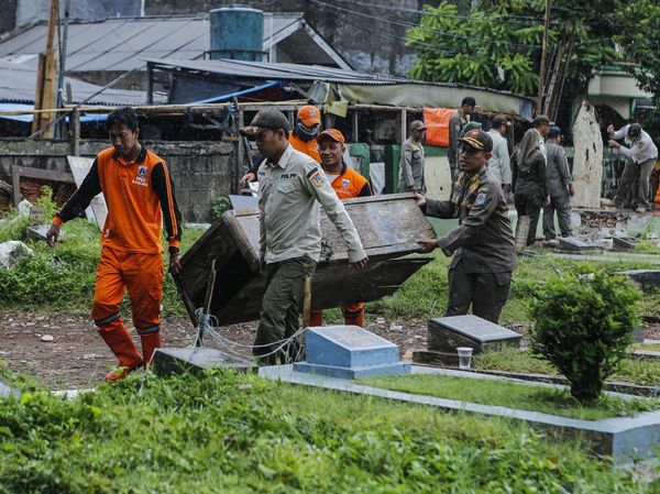 Lapak Liar Ditertibkan, TPU Kober Rawa Bunga Siap Tampung 450 Makam