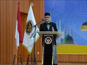 Gus Irfan Imbau Petugas Haji 2026 Jangan Terima Uang atau Hadiah dari Jemaah