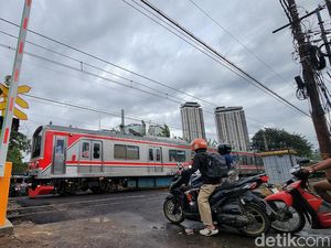 Pembangunan Palang Perlintasan Kereta Api