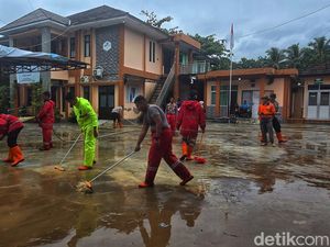 Puskesmas Palabuhanratu Dikepung Banjir Lumpur, Layanan Medis Lumpuh