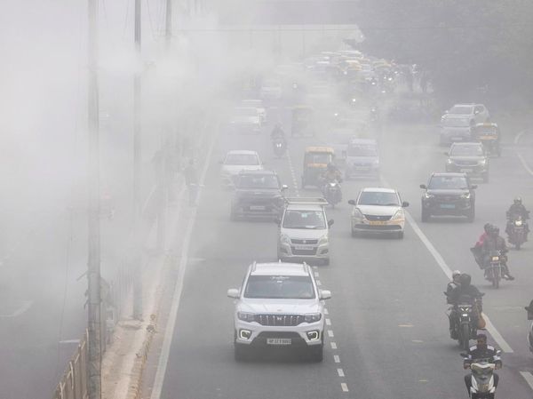 Polusi Memburuk, Jalanan New Delhi Dipasang Sistem Kabut