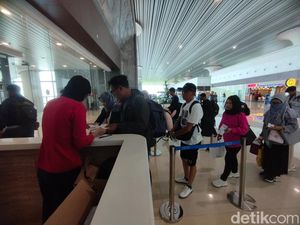 Jelang Libur Nataru, YIA-Stasiun Bandara Dipadati Penumpang