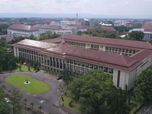UGM Bentuk Emergency Response Unit Bantu Korban Bencana di Sumatera